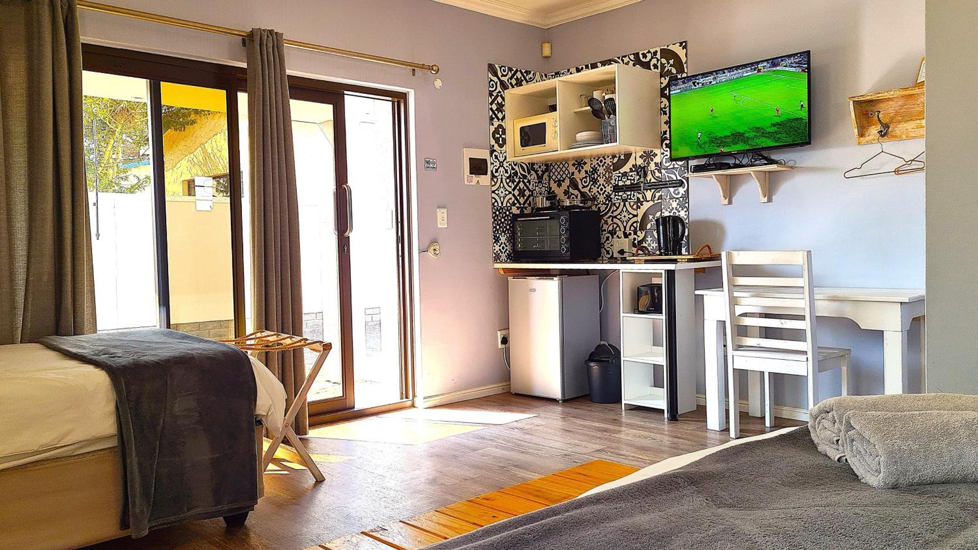 Tiende Laan Bed & Breakfast And Self-Catering Walvis Bay Bagian luar foto